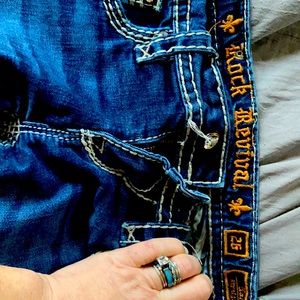 Rock Revival SIZE 26 straight Leg